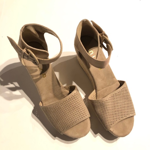 unisa hayzi espadrille wedge sandal
